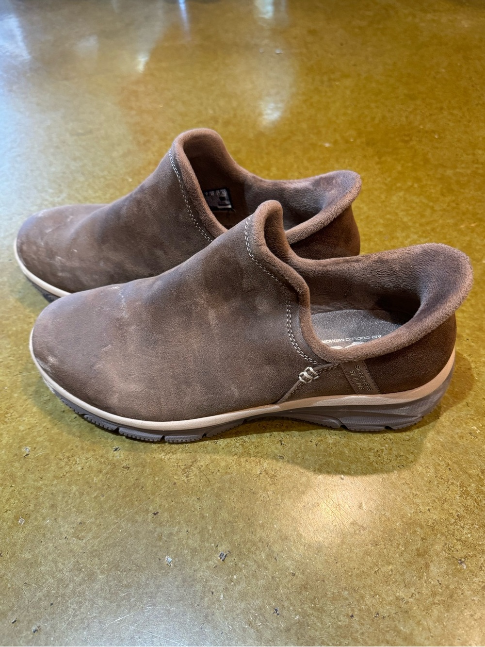 Skechers Women’s size 10 Chocolate Brown Slip-On Comfort Suede Ankle Boot - Picture 5 of 11